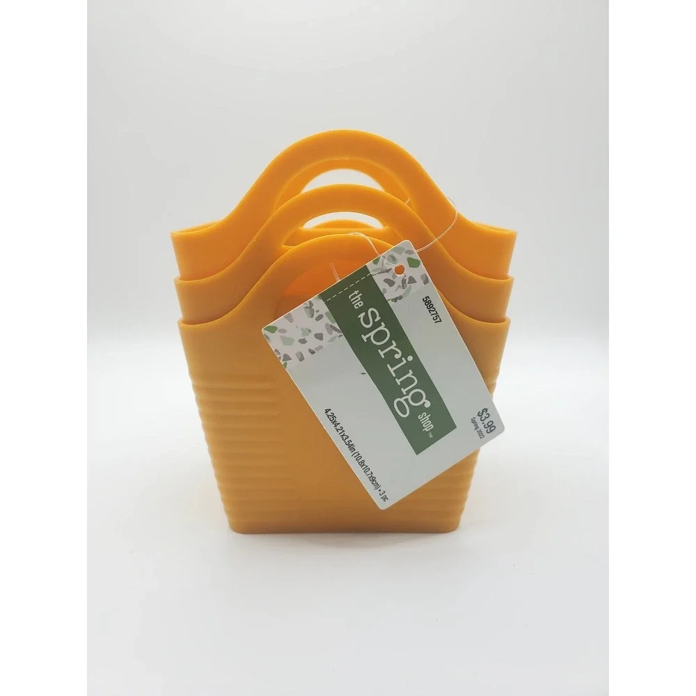 Cute set of containers